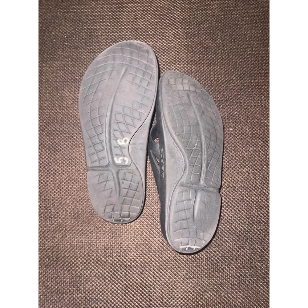 OOFOS OOriginal Recovery Sandals Black Thong Flip Flops Mens 10 Womens 12 EU 43